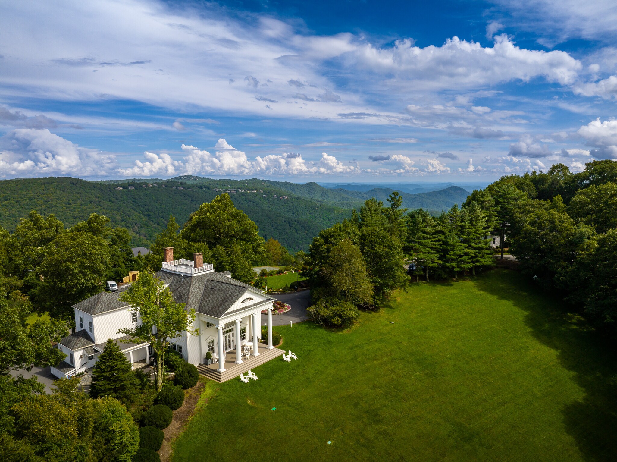 224 Westglow Cir, Blowing Rock, NC for sale Building Photo- Image 1 of 1