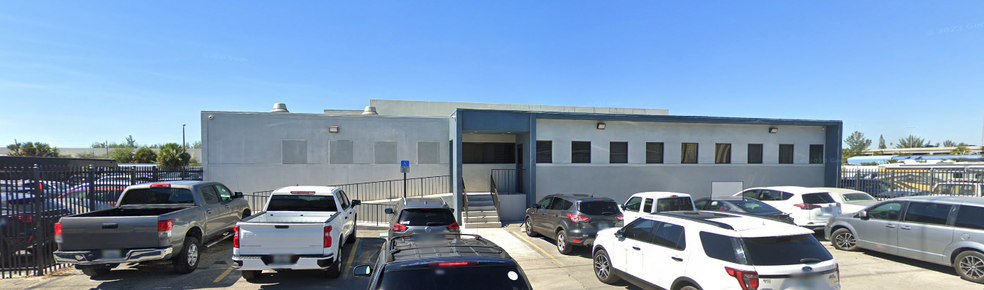 11700 NW 36th Ave, Miami, FL for lease - Building Photo - Image 1 of 4