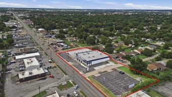 851 S Sheridan Rd, Tulsa OK - Parking Garage