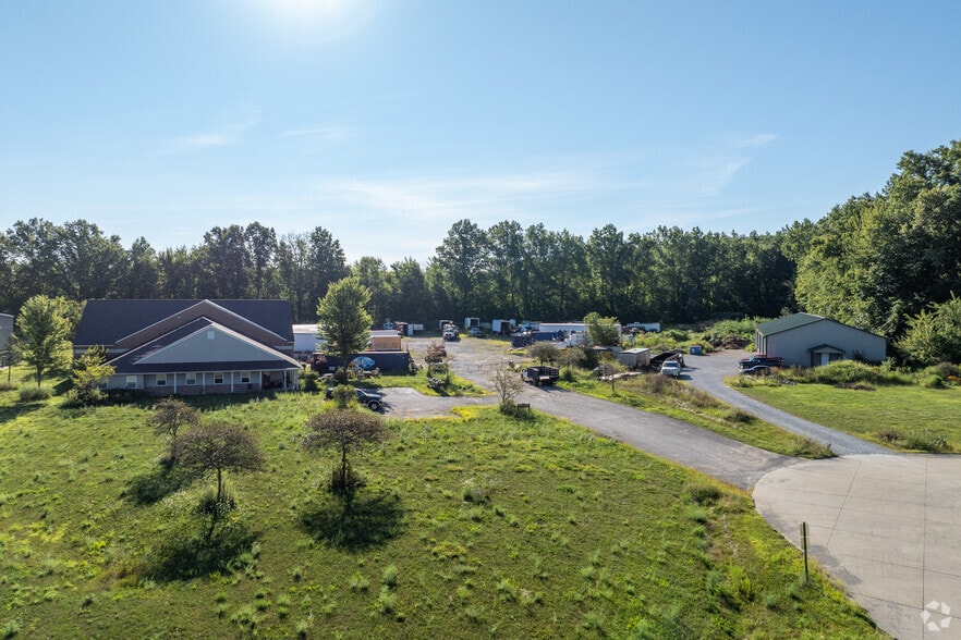 12409 Eaton Commerce Pky, Columbia Station, OH for sale - Aerial - Image 3 of 5