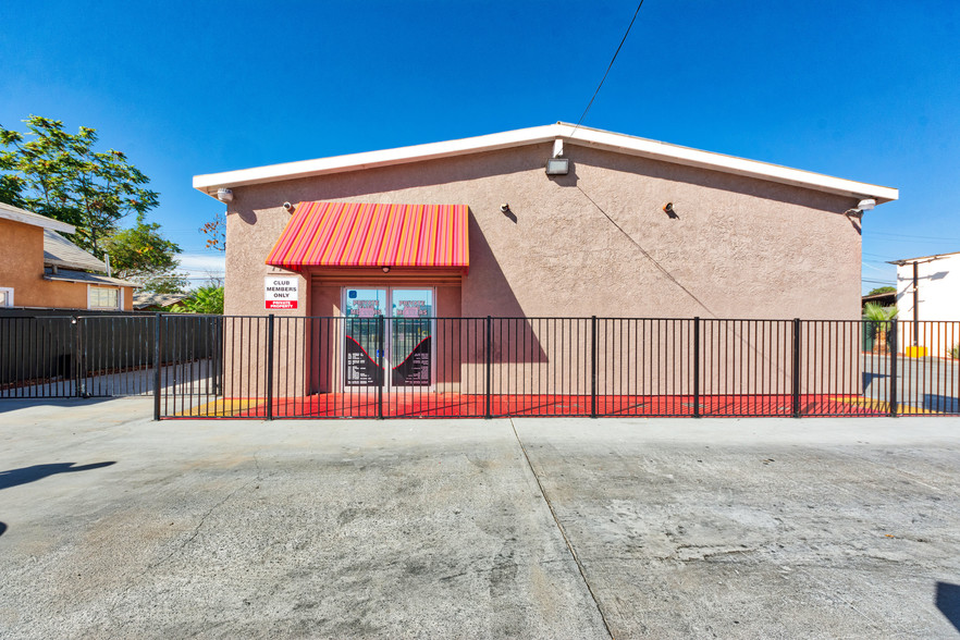 116 Roberts Ln, Bakersfield, CA for sale - Primary Photo - Image 1 of 1