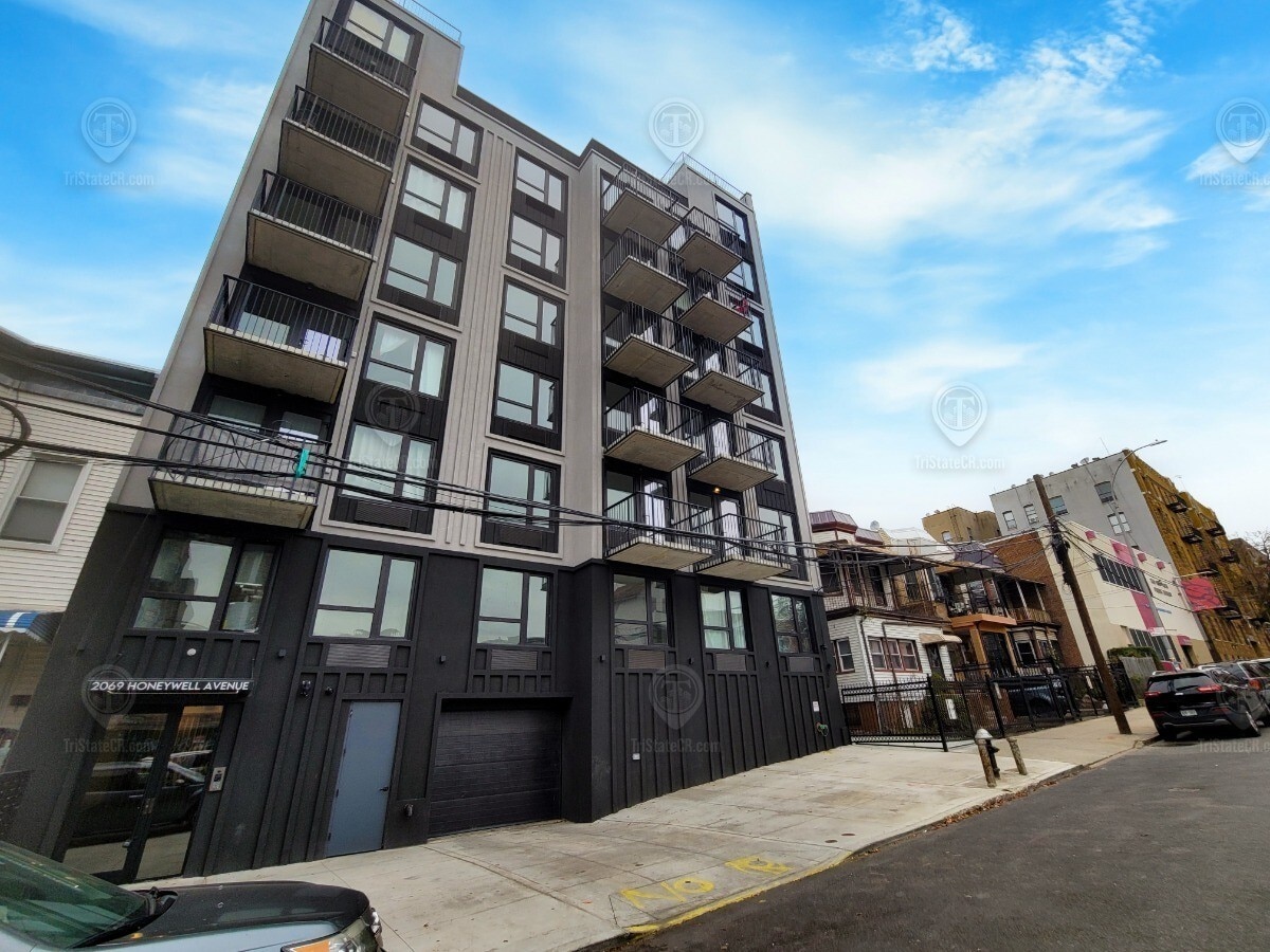 2069 Honeywell Ave, Bronx, NY 10460 Office for Lease