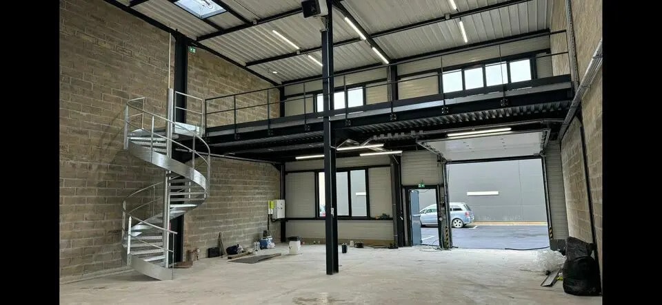 Flex in Nangis for sale - Building Photo - Image 3 of 8