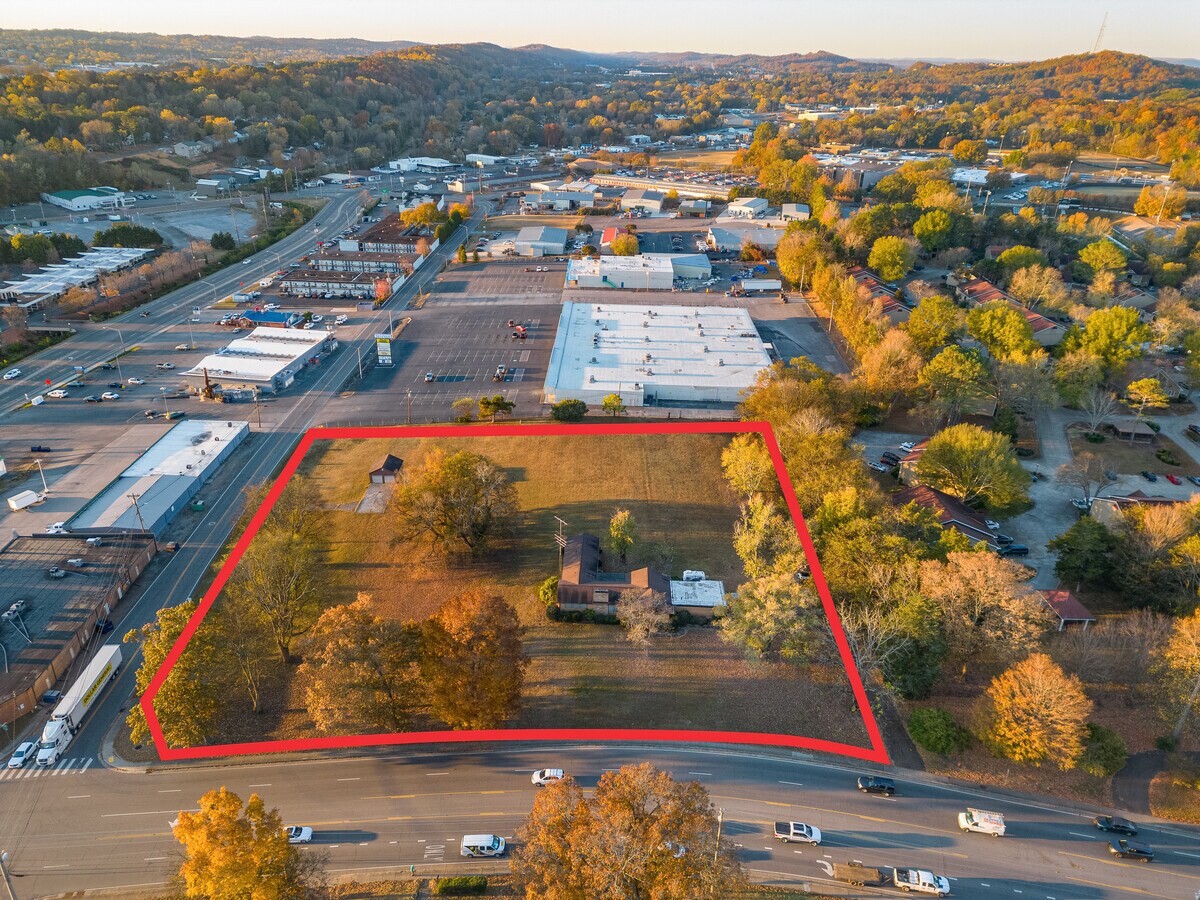 909 Harrison Pike, Cleveland, TN 37311