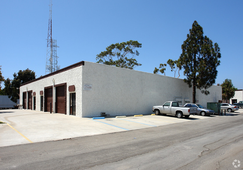 1301 Tower Sq, Ventura, CA for lease - Building Photo - Image 2 of 5