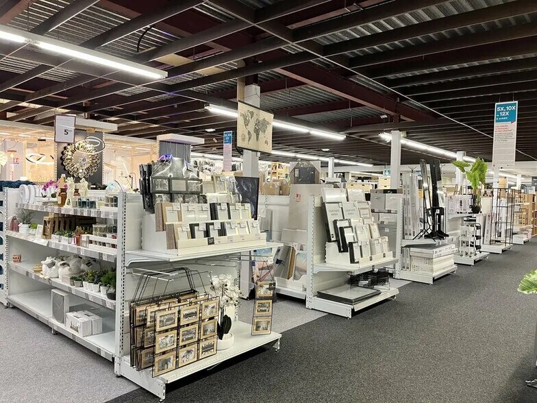 Retail in Marmoutier for sale - Building Photo - Image 3 of 12