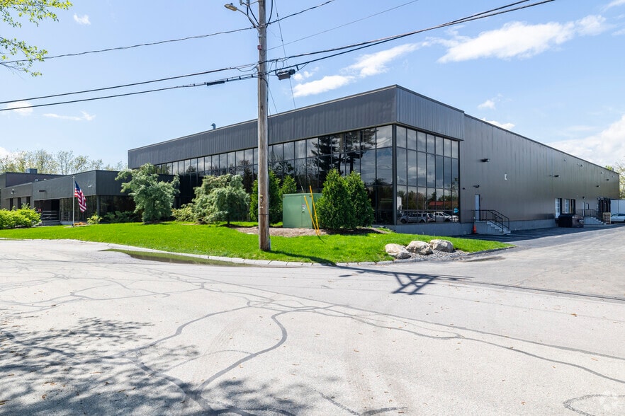 23 Dumaine Ave, Nashua, NH for lease - Building Photo - Image 2 of 5