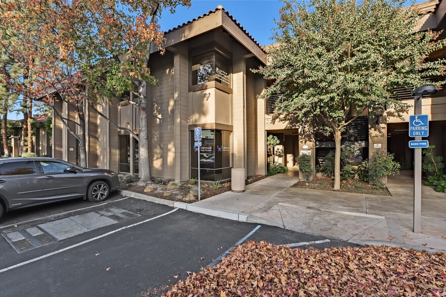 1754 Technology Dr, San Jose, CA for lease - Building Photo - Image 2 of 17