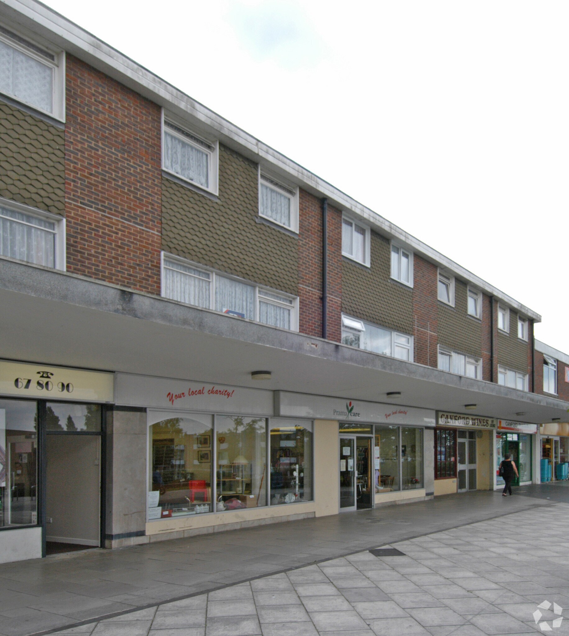 2-15 Adastral Sq, Poole for sale Primary Photo- Image 1 of 1