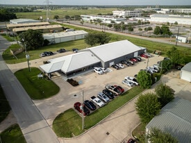 321 S Persimmon St, Tomball TX - Warehouse
