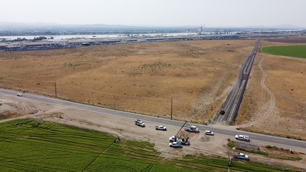 Road 40 South, Pasco, WA for sale - Primary Photo - Image 1 of 7