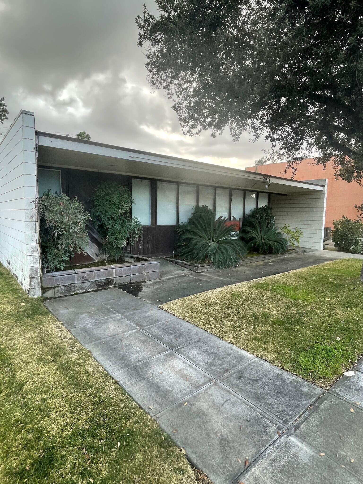 234 E Foothill Blvd, Arcadia, CA 91006 234 E. Foothill Blvd.