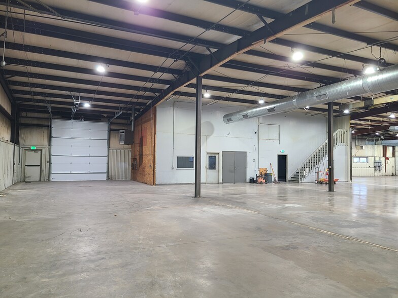 7007 Trafalgar St, Fort Wayne, IN for lease - Building Photo - Image 3 of 14