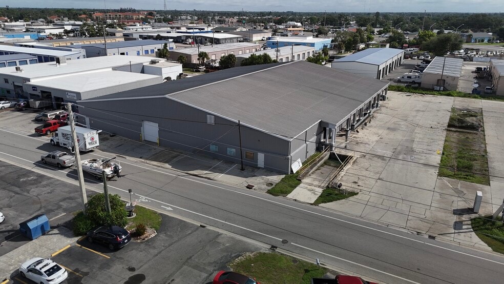 313 & 333 Seaboard Avenue portfolio of 2 properties for sale on LoopNet.com - Building Photo - Image 1 of 9