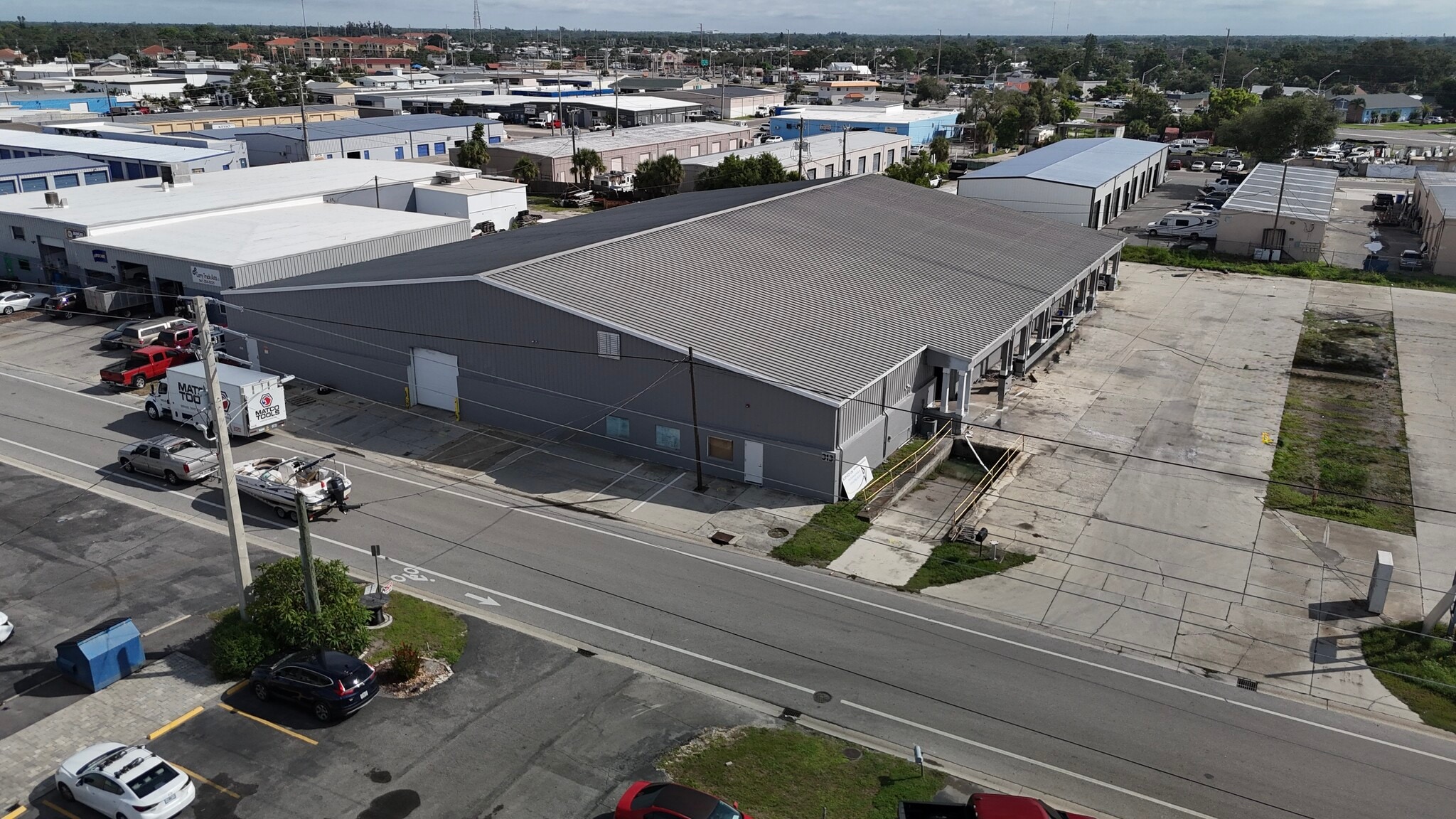 313 & 333 Seaboard Avenue portfolio of 2 properties for sale on LoopNet.com Building Photo- Image 1 of 10