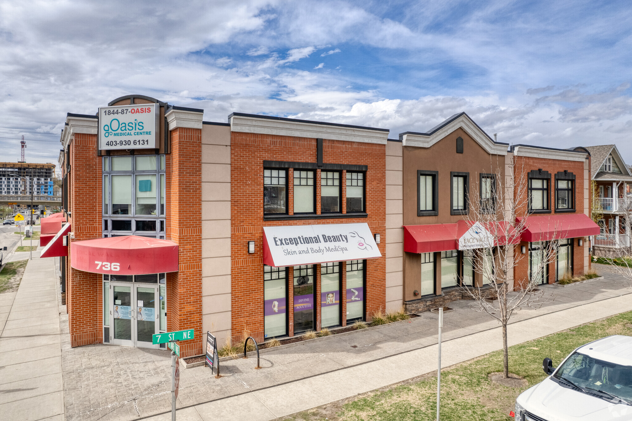 736 1st Ave NE, Calgary, AB for sale Primary Photo- Image 1 of 1