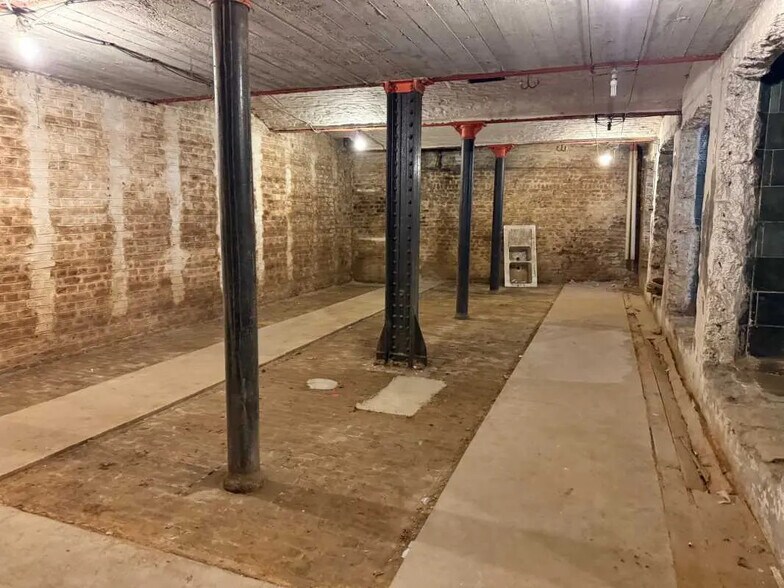 Industrial in Lille for sale - Construction Photo - Image 2 of 6