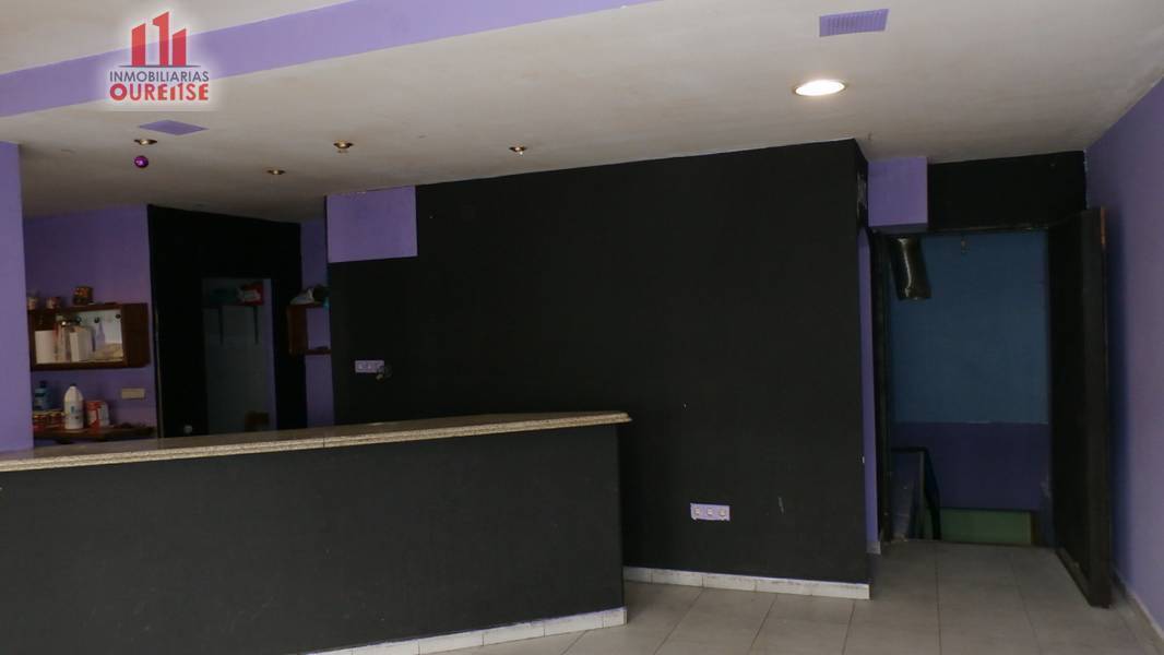 Retail in Ourense, Orense for lease Building Photo- Image 1 of 13