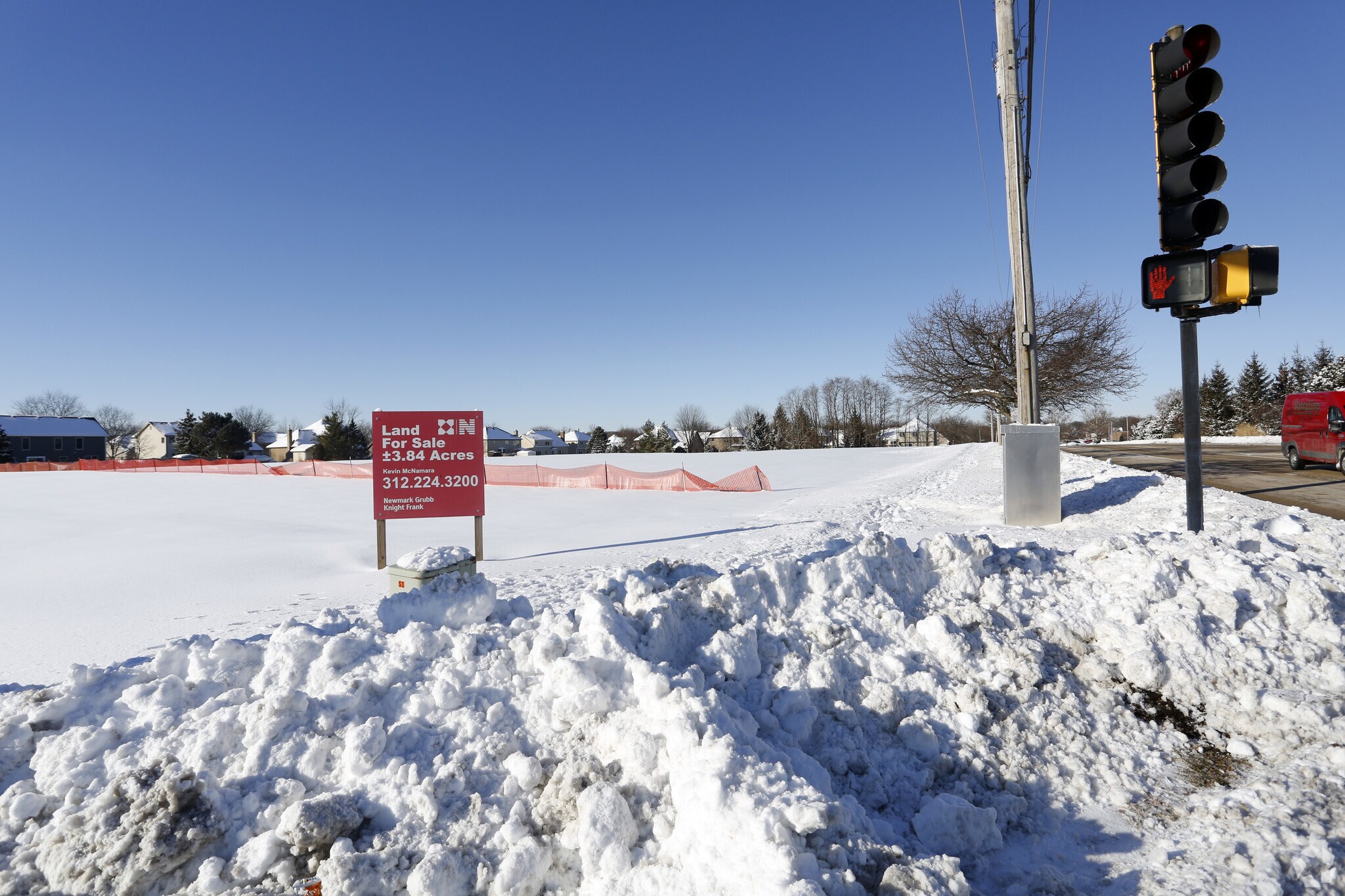 Devon Ave, Bartlett, IL for sale Primary Photo- Image 1 of 1