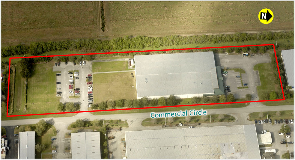 7440 Commercial Cir, Fort Pierce, FL for sale - Building Photo - Image 1 of 1