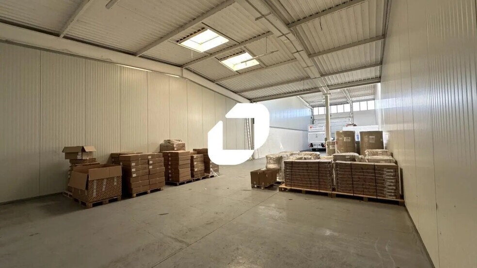 15 Rue Des Frères Eberts, Strasbourg for lease - Interior Photo - Image 3 of 9