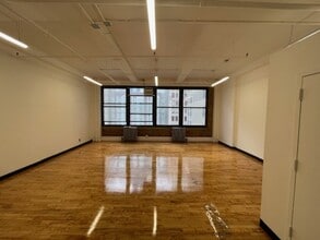143 W 29th St, New York, NY for lease Interior Photo- Image 2 of 6