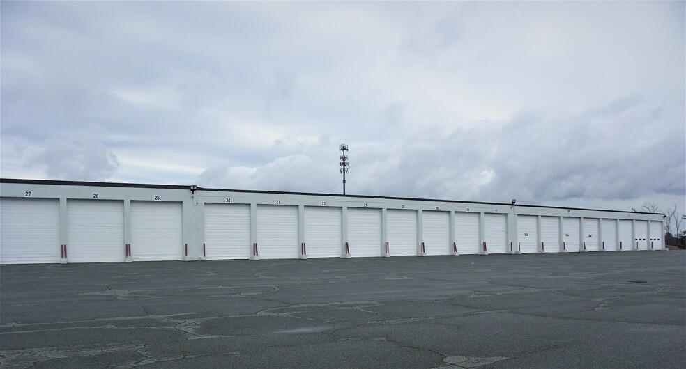 1431 Bedford St, Abington, MA for lease - Building Photo - Image 3 of 20