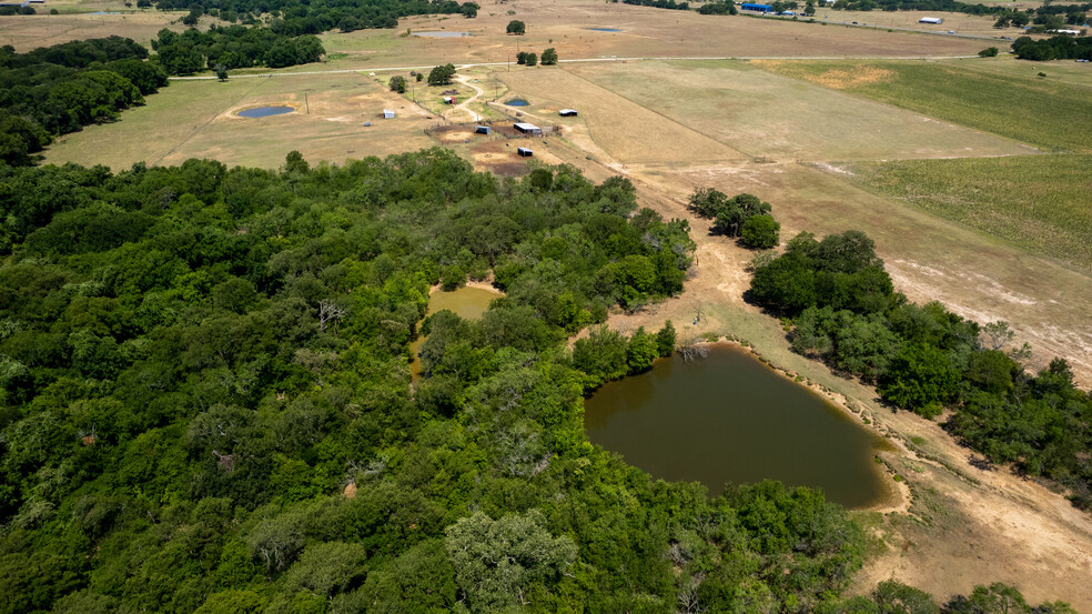 2565 County Road 442, Thorndale, TX for sale - Building Photo - Image 2 of 23