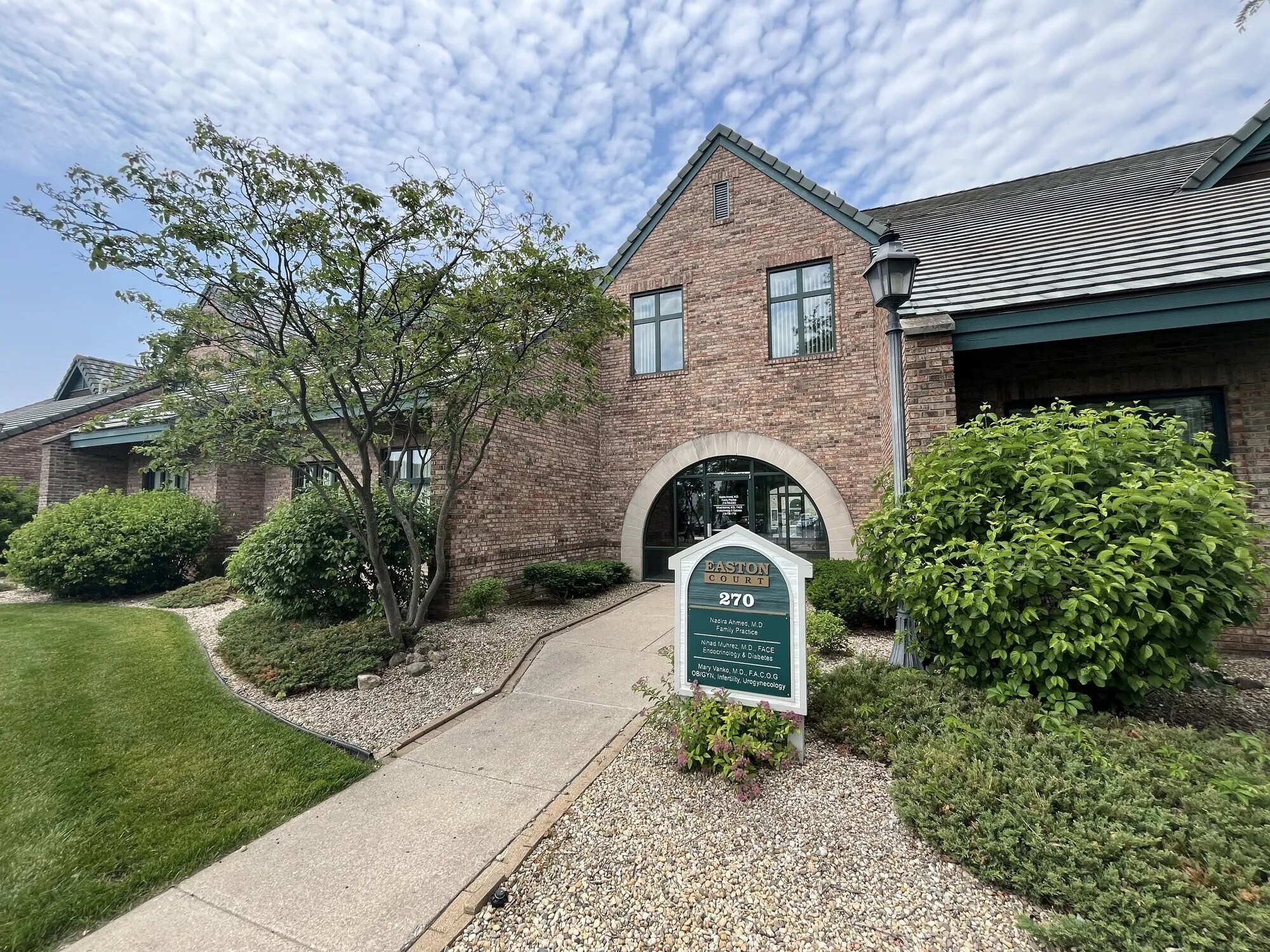 270 E 90th Dr, Merrillville, IN for lease Building Photo- Image 1 of 13