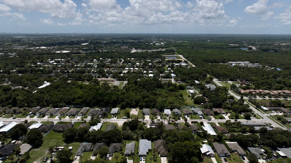 18094 Limestone Creek Rd, Jupiter, FL for sale - Building Photo - Image 3 of 29