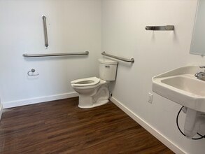 1001-1021 N Limestone St, Lexington, KY for lease Interior Photo- Image 2 of 8