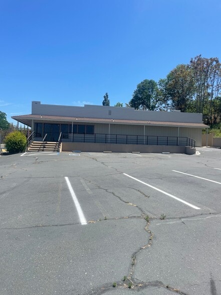 64 E Saint Charles St, San Andreas, CA for sale - Building Photo - Image 2 of 9