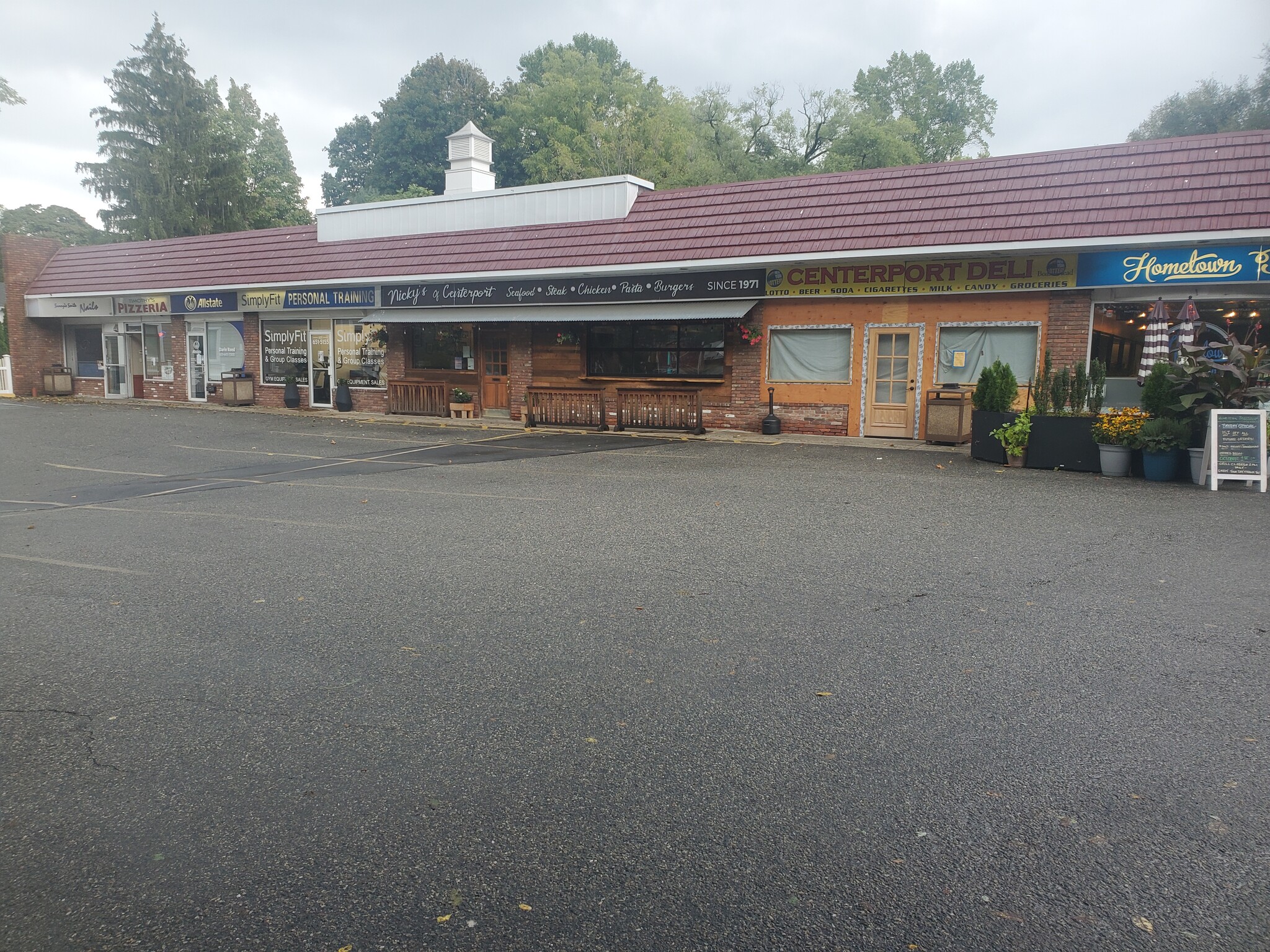 10 Little Neck Rd, Centerport, NY for sale Building Photo- Image 1 of 1