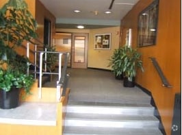 2311 NW Northrup St, Portland, OR for lease - Building Photo - Image 2 of 7