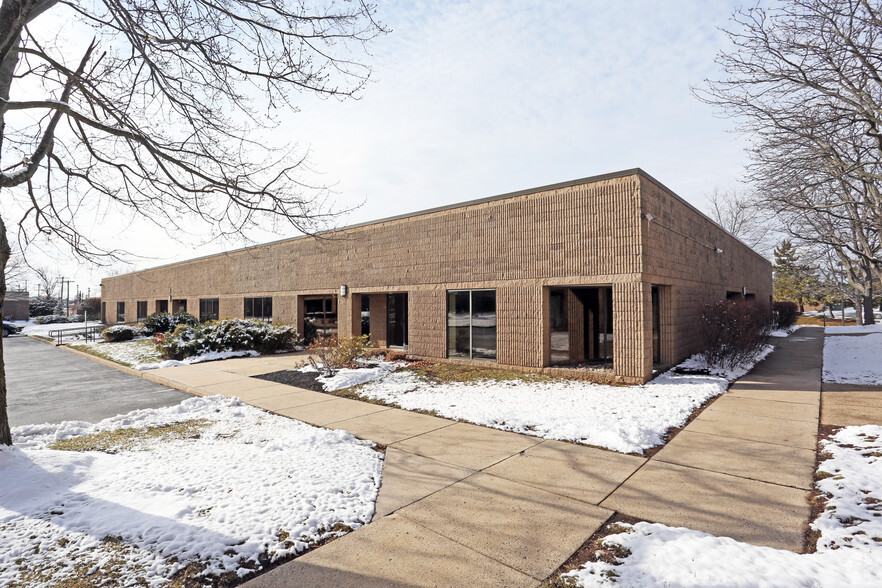 2550 Eisenhower Ave, Norristown, PA for lease - Building Photo - Image 2 of 5