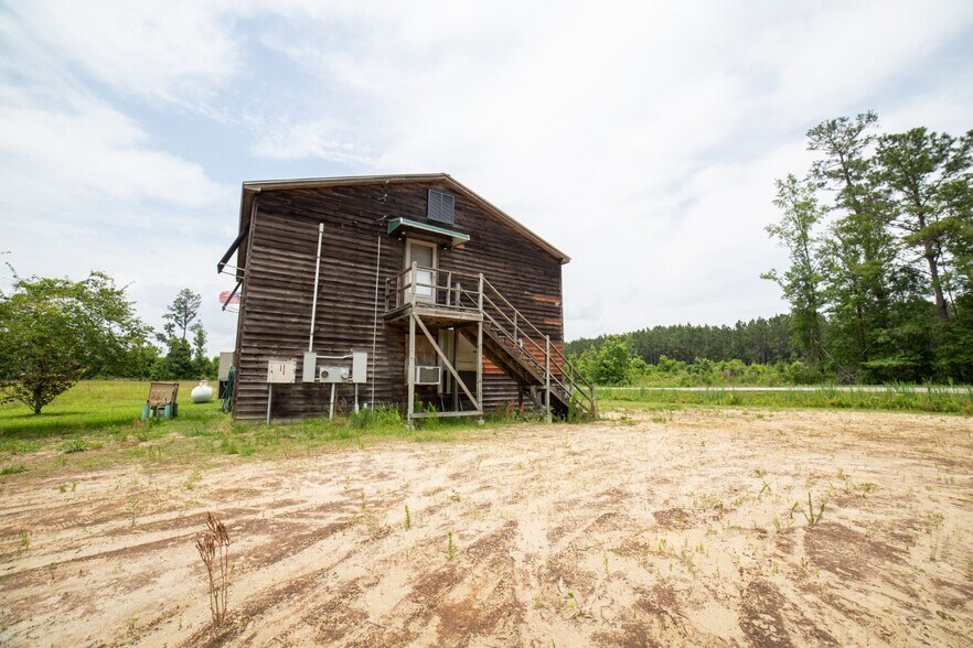 1217 McDonald Rd, SC 29440