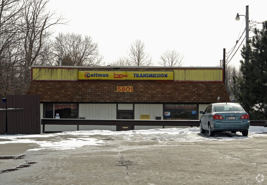 5801 Royalton Rd, North Royalton, OH 44133