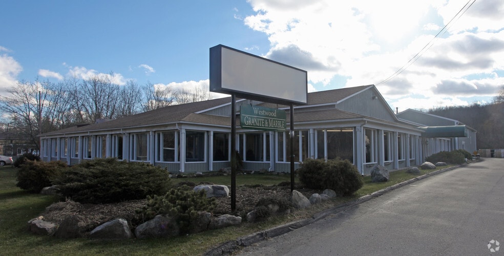 2305 Crompond Rd, Cortlandt Manor, NY for sale - Primary Photo - Image 1 of 1