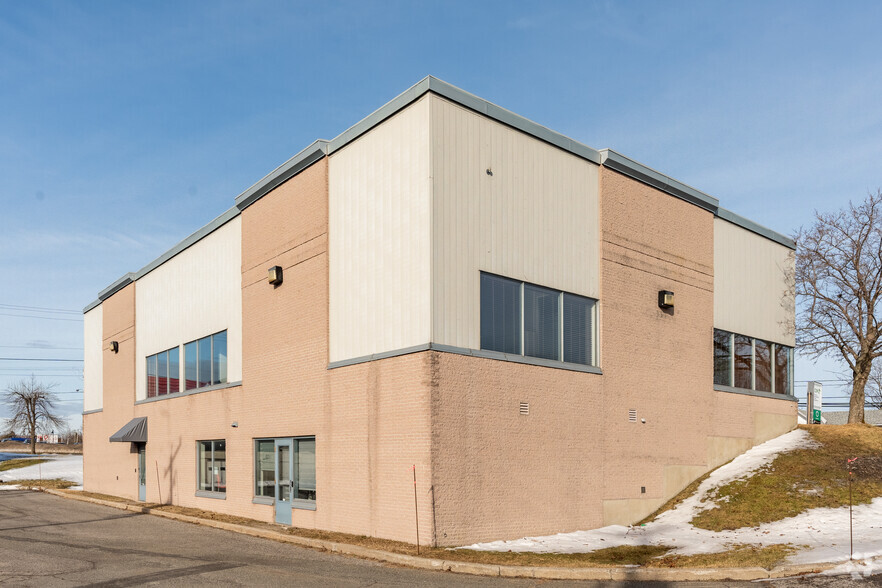 815 Rte Marie-Victorin, Lévis, QC for lease - Primary Photo - Image 1 of 2