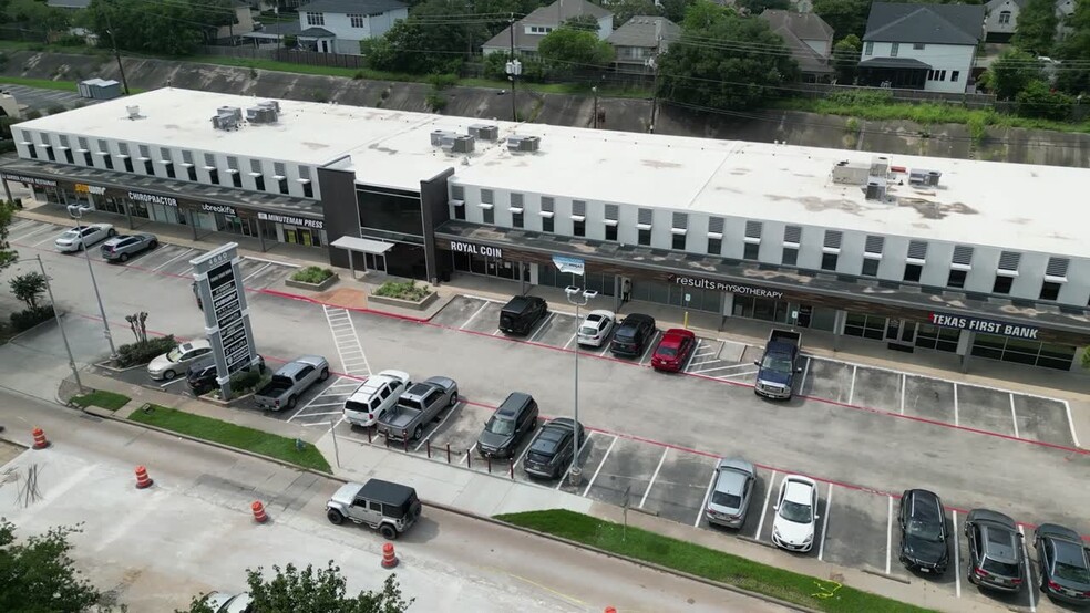 4660 Beechnut St, Houston, TX for lease - Commercial Listing Video - Image 2 of 6