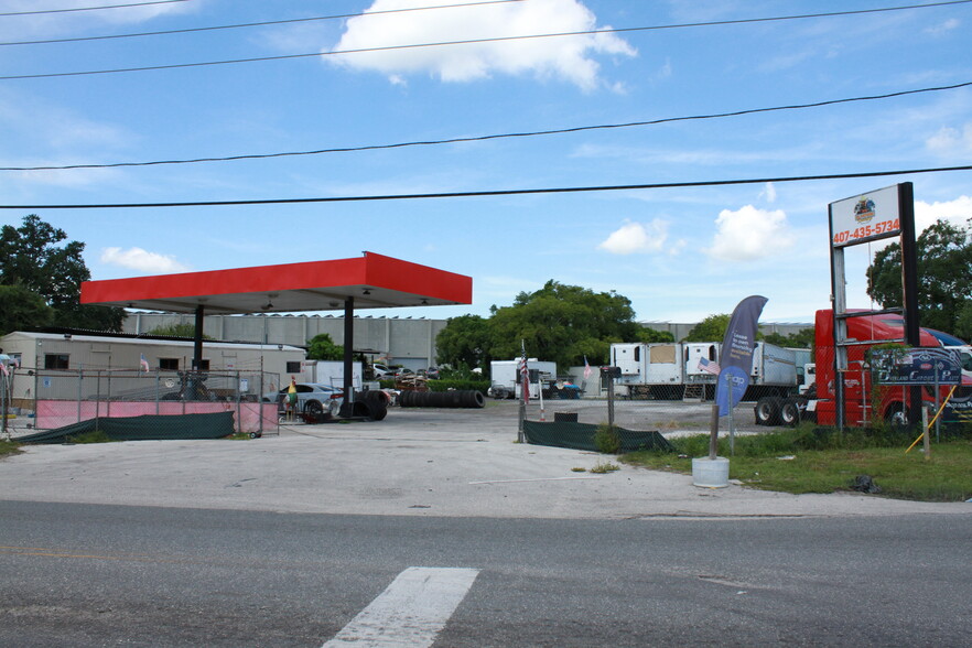2658 Overland Rd, Apopka, FL for lease - Building Photo - Image 1 of 5