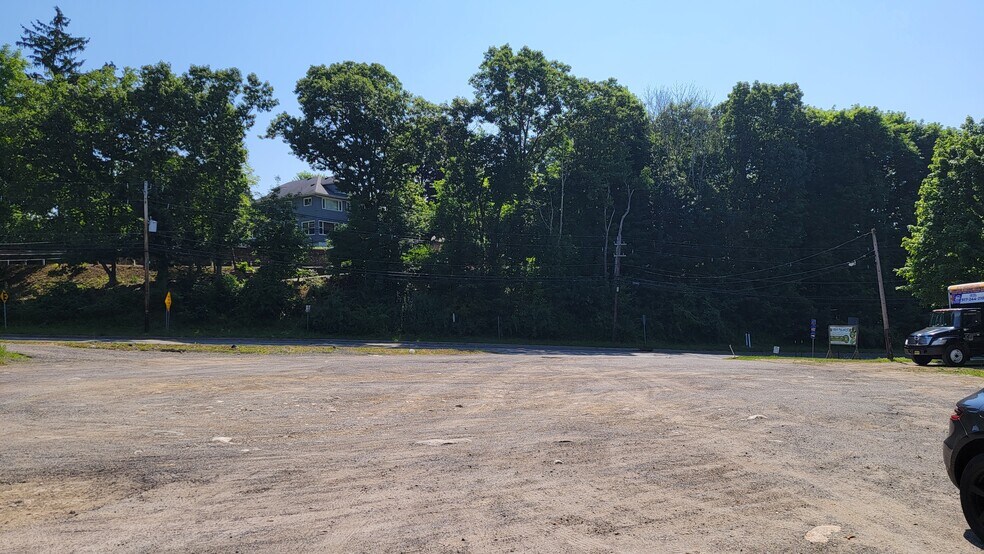 2 Lakeside Blvd, Hopatcong, NJ for sale - Building Photo - Image 3 of 10