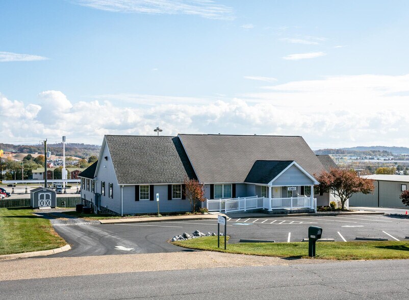 3360 Emmaus Rd, Harrisonburg, VA 22801
