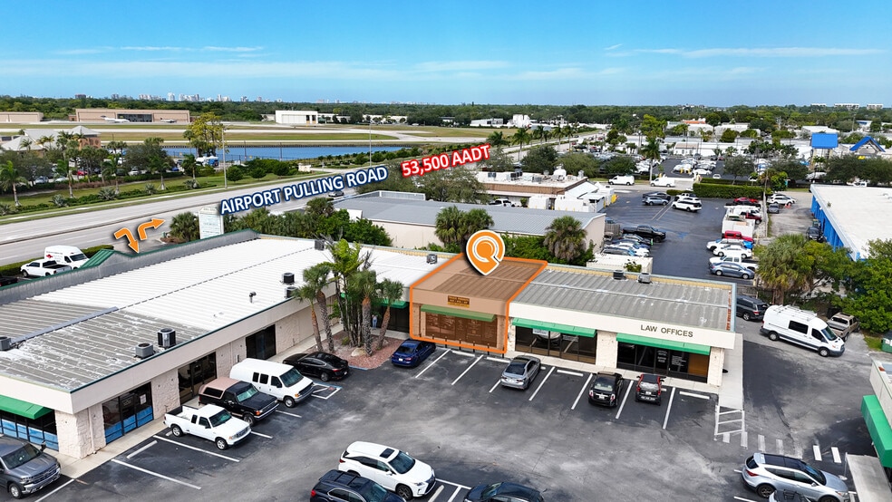 333-351 Airport Pulling Rd N, Naples, FL for lease - Building Photo - Image 1 of 6