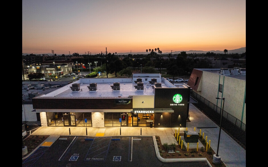 9124-9134 Van Nuys Blvd, Panorama City, CA for lease - Aerial - Image 1 of 12