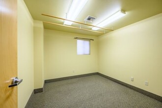 2191 NW 2nd St, Mcminnville, OR for lease Interior Photo- Image 1 of 1