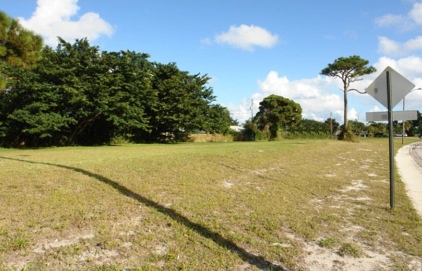 45th St, West Palm Beach, FL for sale Building Photo- Image 1 of 1