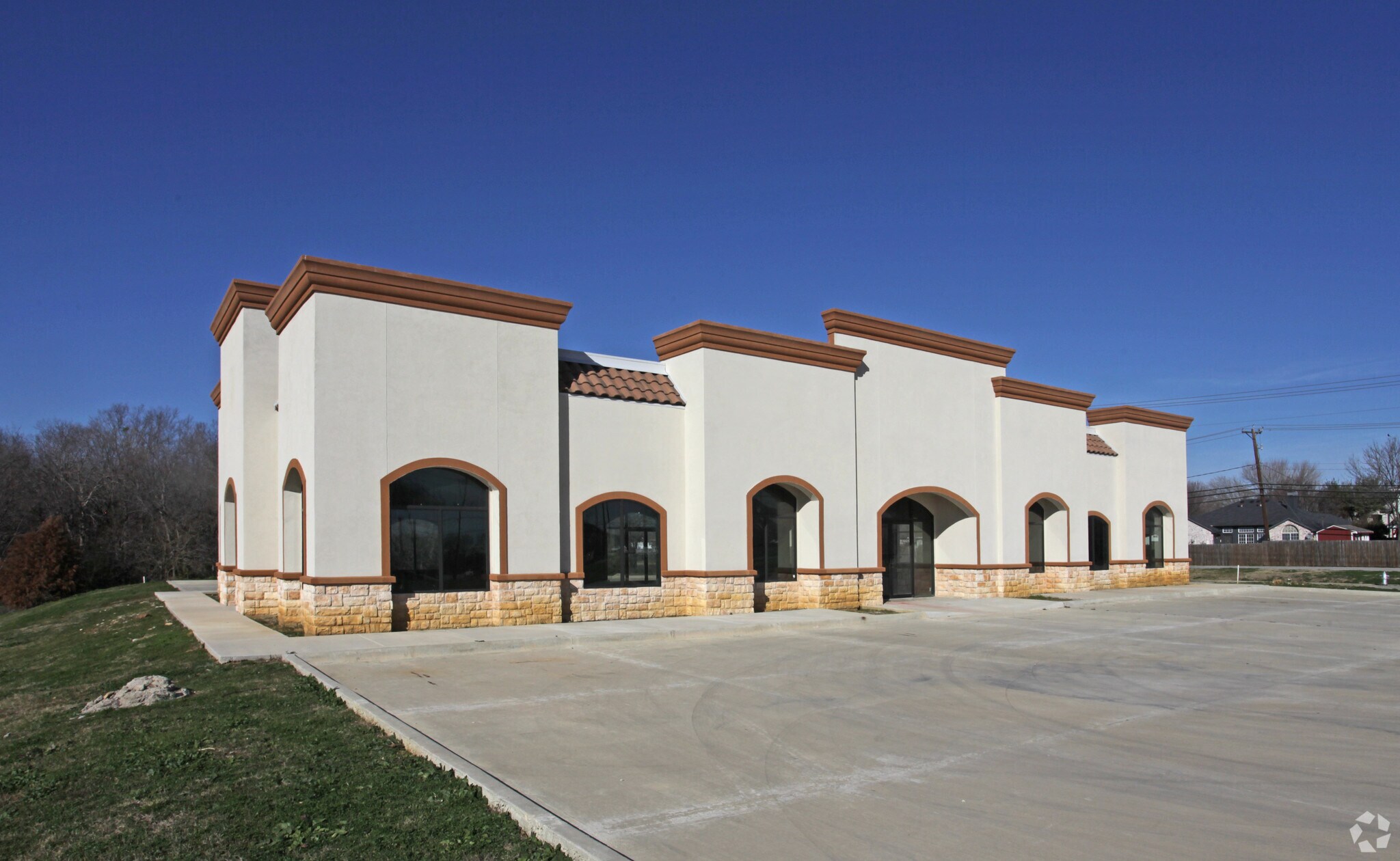 720 W Nathan Lowe Rd, Arlington, TX for sale Primary Photo- Image 1 of 1