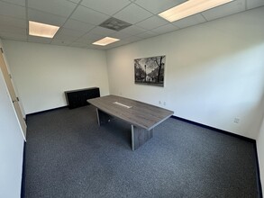 4900 S University Dr, Davie, FL for lease Interior Photo- Image 2 of 7