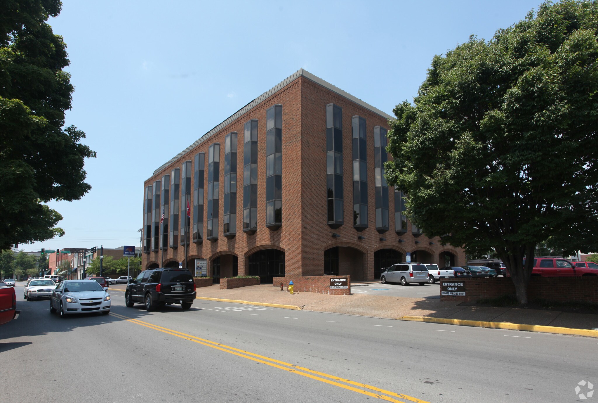 201 E Main St, Murfreesboro, TN 37130 Office for Lease